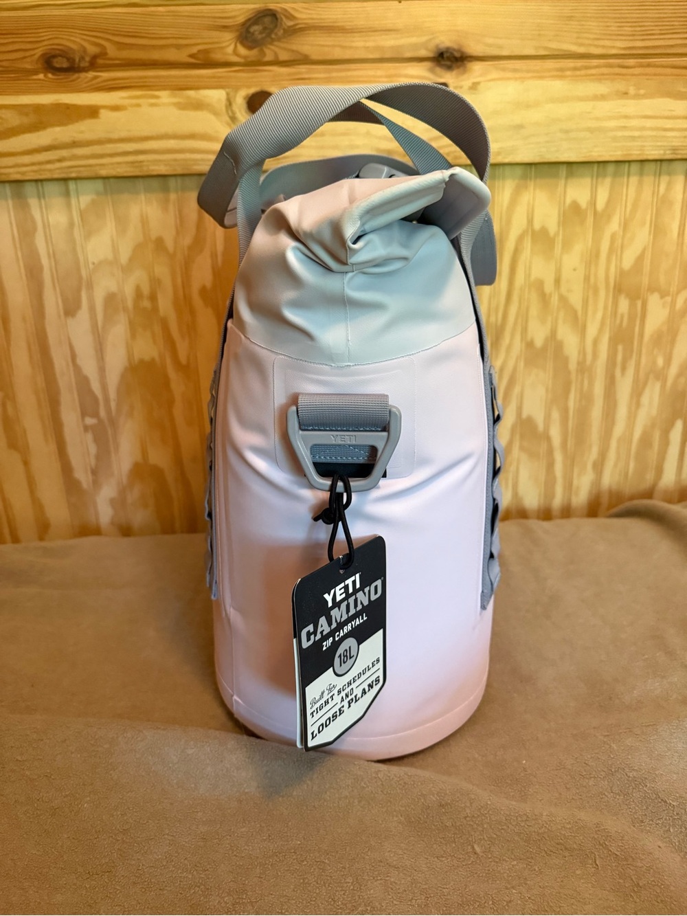 YETI Hopper M15 Tote Cooler Cherry Blossom - Picture 4 of 9